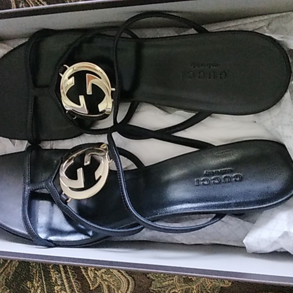 Gucci black saddles